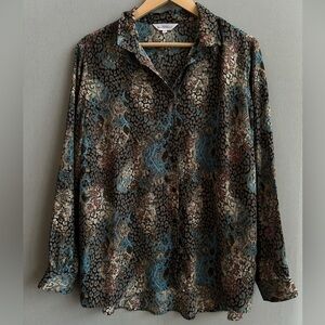 Northern Reflections Button Front Blouse Animal Print Relaxed Fit Office Boho